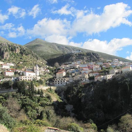 Perivolos Apartments Dhermi Bagian luar foto