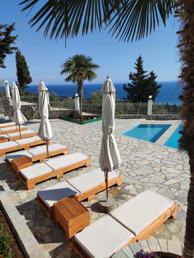 Perivolos Apartments Dhermi Bagian luar foto