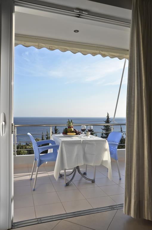 Perivolos Apartments Dhermi Ruang foto