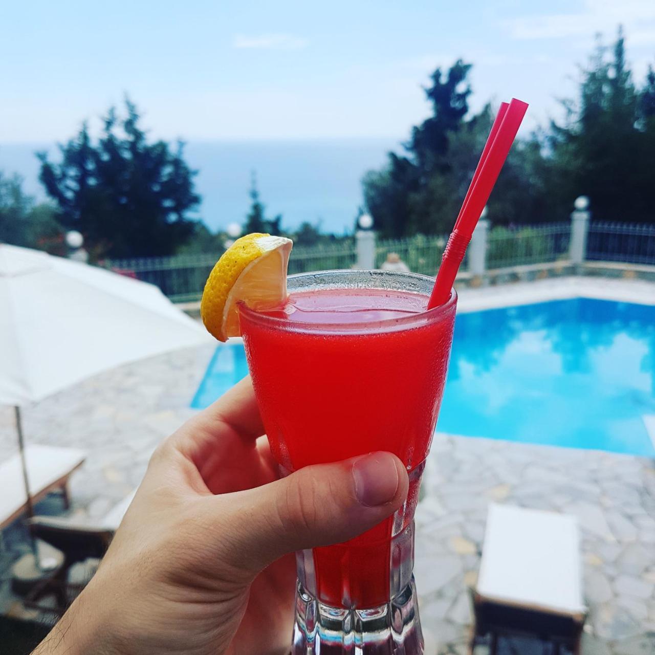Perivolos Apartments Dhermi Bagian luar foto